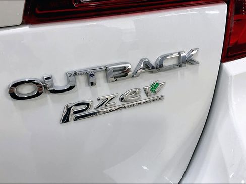 Used 2016 Subaru Outback 2.5i Limited image 10