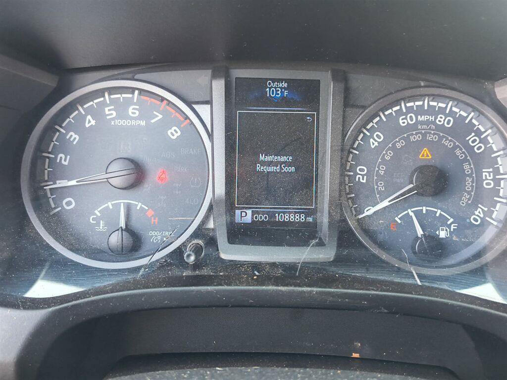 Used 2019 Toyota Tacoma TRD Off-Road AWD/4WD image 11