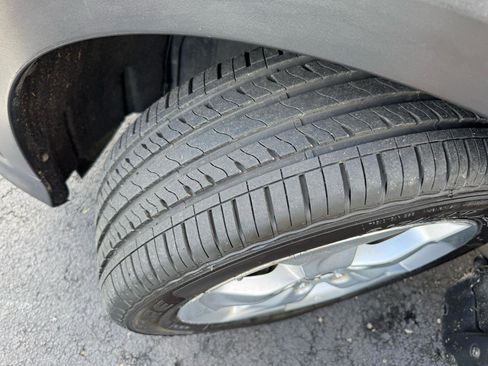 Used 2016 Honda HR-V LX image 40