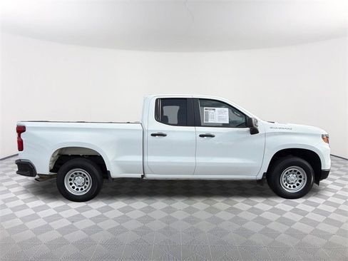 Certified 2025 Chevrolet Silverado 1500 W/T w/ WT Value Package image 4