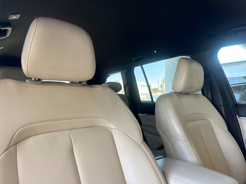 Used 2023 Jeep Grand Cherokee Limited RWD image 19