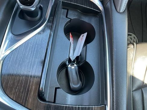 Used 2021 Buick Enclave Avenir image 17