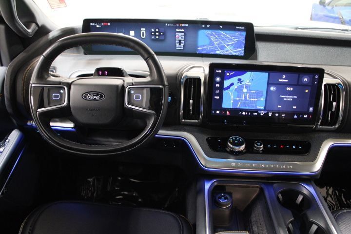 Used 2025 Ford Expedition Tremor AWD/4WD image 33