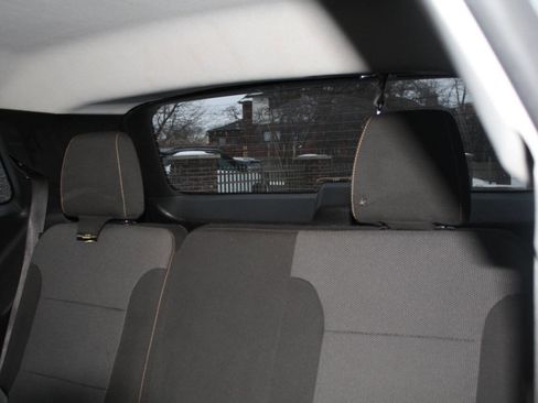 Used 2019 Chevrolet Traverse LT image 8