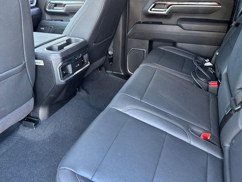 Used 2025 Chevrolet Silverado 2500 LTZ w/ LTZ Premium Package image 15