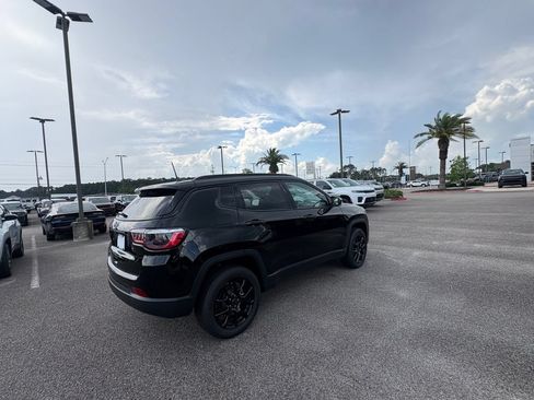 New 2026 Jeep Compass Latitude AWD/4WD image 5