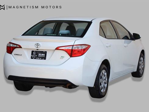 Used 2014 Toyota Corolla LE FWD image 11