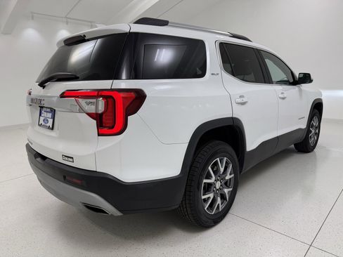 Used 2023 GMC Acadia SLT image 3
