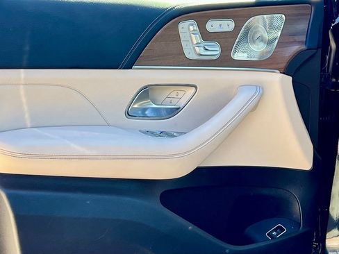 Certified 2024 Mercedes-Benz GLE 53 AMG 4MATIC image 31