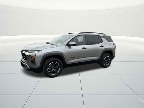 Certified 2025 Chevrolet Equinox ACTIV image 25