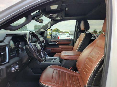 Used 2024 GMC Sierra 2500 Denali Ultimate image 12