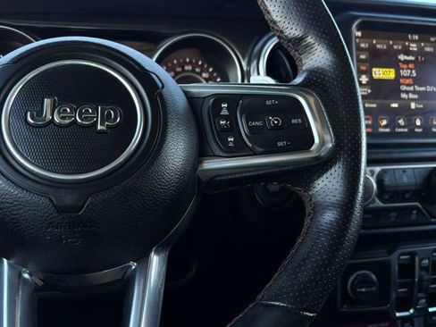 Certified 2022 Jeep Wrangler Unlimited Rubicon w/ Xtreme Recon 35" Tire Package image 36