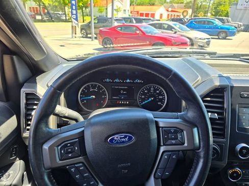 Used 2018 Ford Expedition XLT AWD/4WD image 14