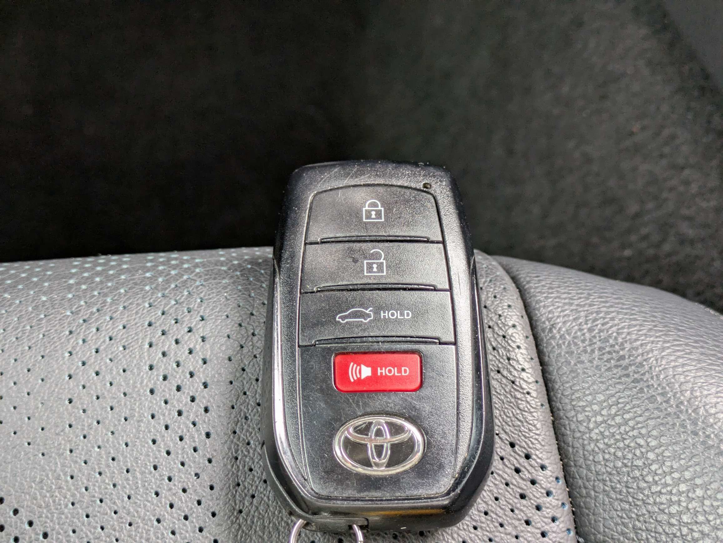 Used 2025 Toyota Camry XSE FWD image 31