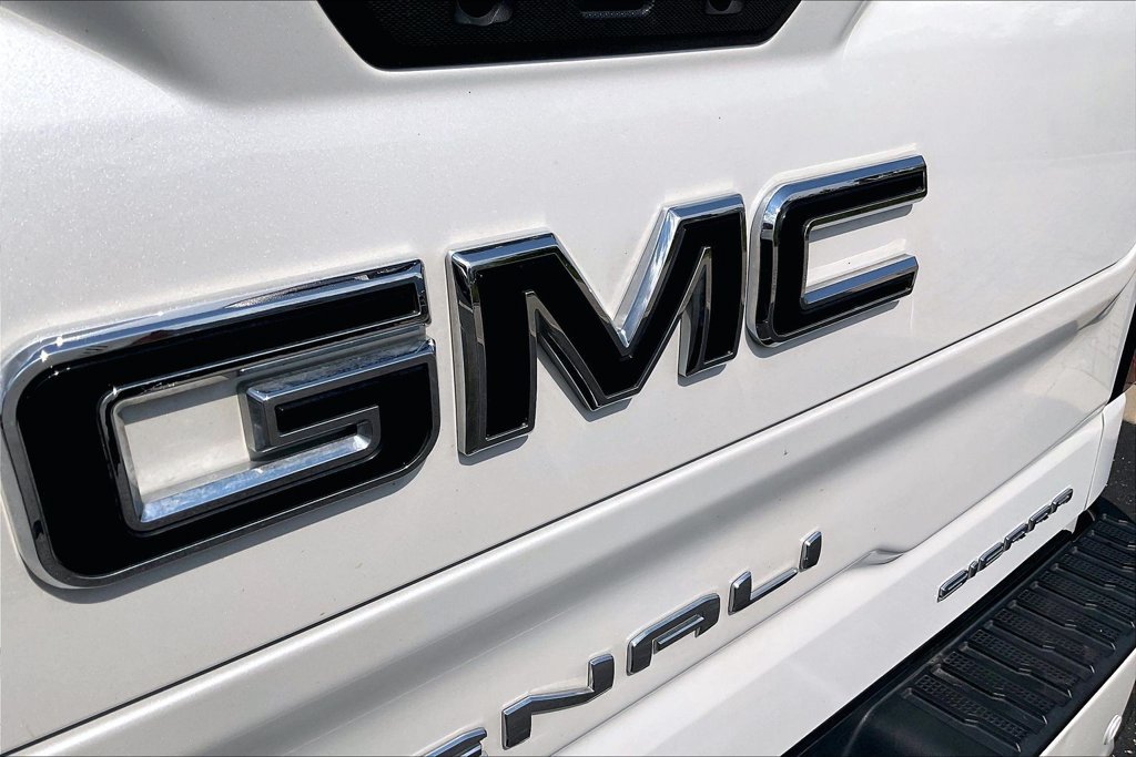 Used 2022 GMC Sierra 1500 Denali AWD/4WD image 8