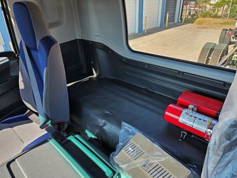 New 2025 Isuzu FTR 6500 XD image 17