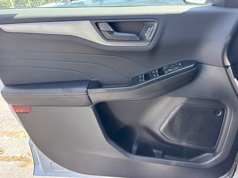 New 2026 Ford Escape Active w/ Tech Pack #1 FWD image 8