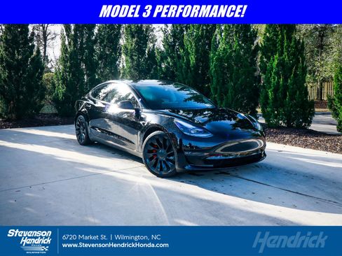 Used 2022 Tesla Model 3 Performance image 1