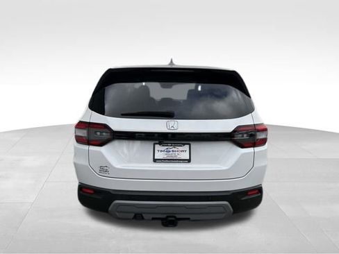 Used 2025 Honda Pilot EX-L image 10