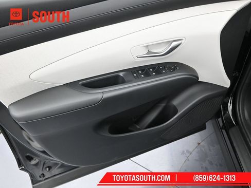 Used 2025 Hyundai Tucson SEL AWD/4WD image 11