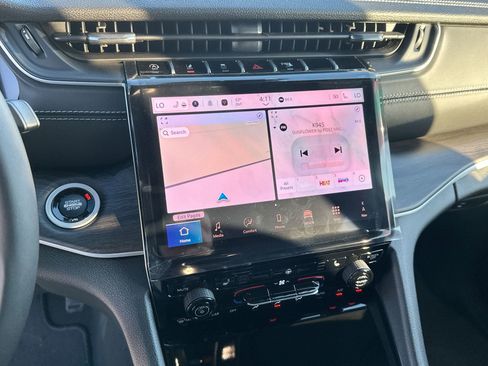 New 2025 Jeep Grand Cherokee L Limited w/ Black Appearance Package image 16