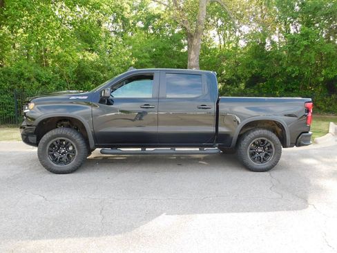 Used 2024 Chevrolet Silverado 1500 ZR2 w/ Technology Package AWD/4WD image 2