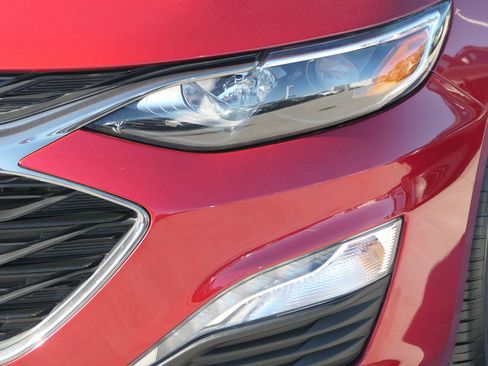 Used 2023 Chevrolet Malibu LT w/ Sport Edition image 9