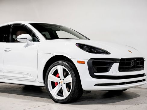 Used 2023 Porsche Macan S AWD/4WD image 47