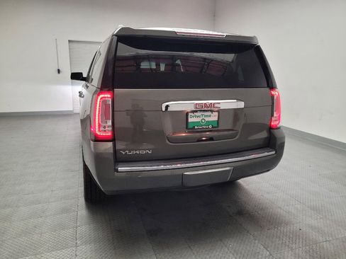 Used 2017 GMC Yukon Denali w/ Open Road Package AWD/4WD image 6