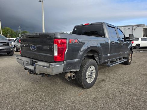Used 2019 Ford F250 XL w/ STX Appearance Package AWD/4WD image 3