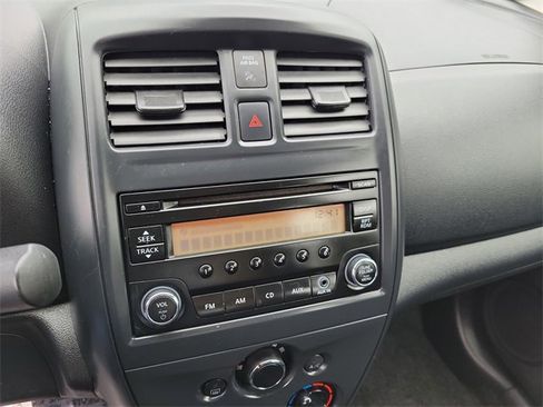 Used 2016 Nissan Versa S Plus image 17