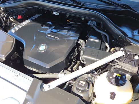 Used 2022 BMW X4 xDrive30i w/ Parking Assistance Package image 27