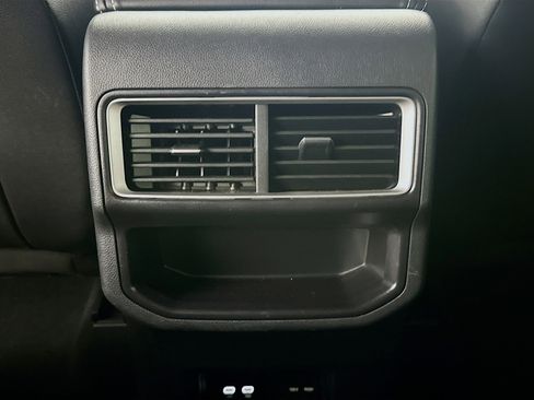 Used 2025 Volkswagen Atlas Cross Sport SE AWD/4WD image 28