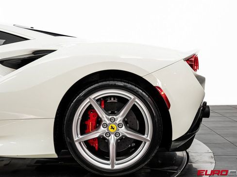 Used 2021 Ferrari F8 Tributo image 19