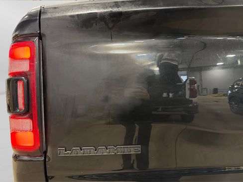 Used 2022 RAM 1500 Laramie w/ Night Edition AWD/4WD image 49