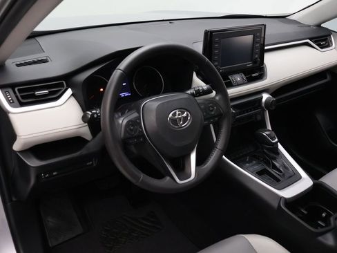 Certified 2022 Toyota RAV4 XLE Premium FWD image 15