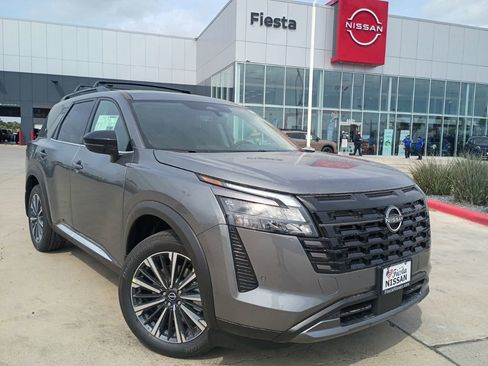 New 2026 Nissan Pathfinder Platinum w/ Cargo Package AWD/4WD image 1