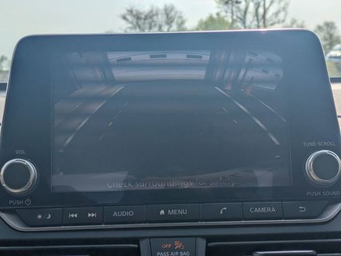 Used 2025 Nissan Altima 2.5 SV image 20