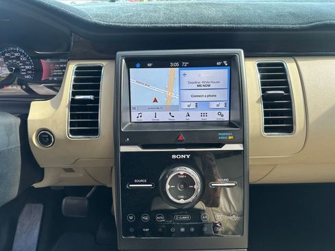 Used 2017 Ford Flex Limited image 18