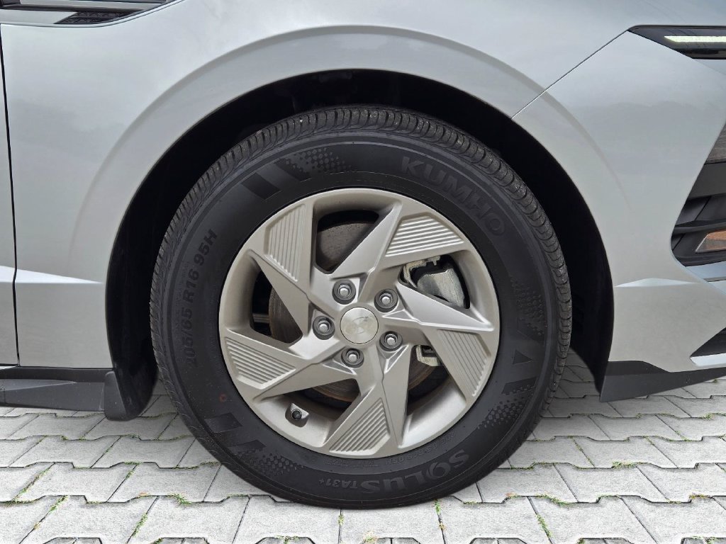 New 2026 Hyundai Sonata SE FWD image 3