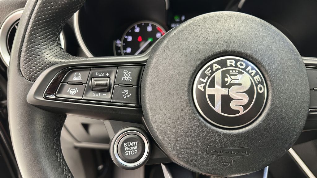 Used 2023 Alfa Romeo Stelvio Ti w/ Active Assist Plus Package AWD/4WD image 17
