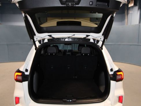 Used 2024 Ford Escape ST-Line Elite w/ Premium Technology Package AWD/4WD image 36