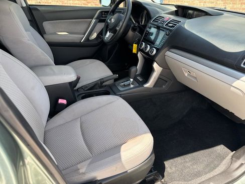 Used 2017 Subaru Forester 2.5i Premium AWD/4WD image 51