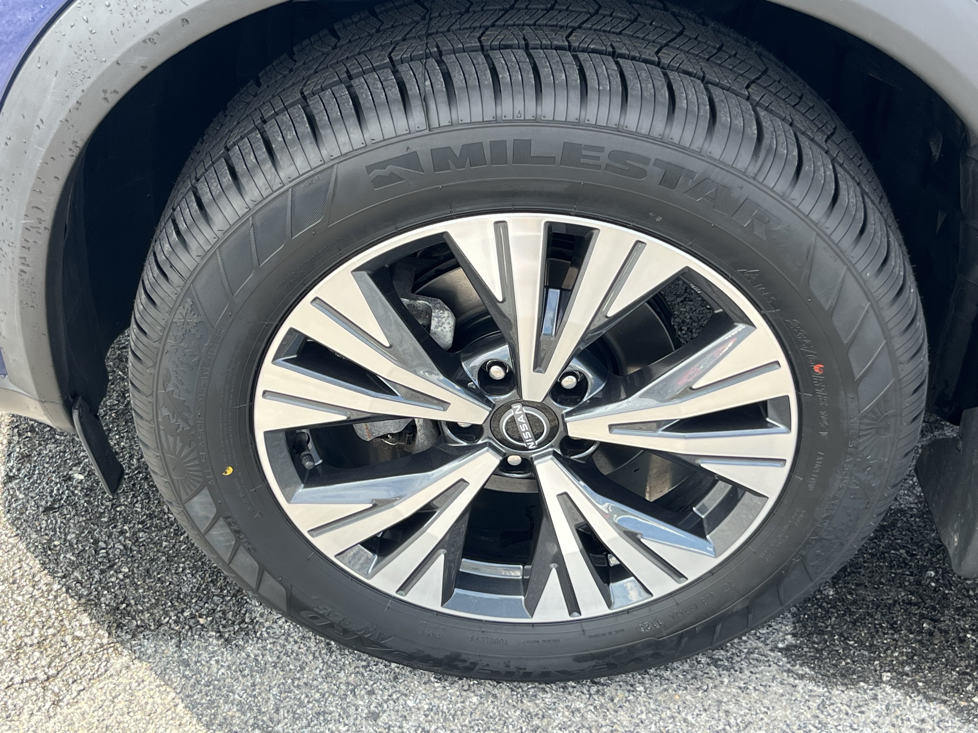 Used 2023 Nissan Rogue SV w/ SV Premium B Package AWD/4WD image 14