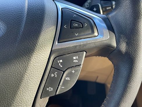 Used 2018 Ford Edge Titanium image 7