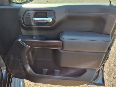 Used 2022 GMC Sierra 1500 SLT w/ SLT Premium Package image 16