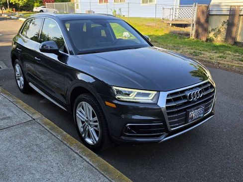 Used 2018 Audi Q5 Prestige w/ Prestige Package AWD/4WD image 3