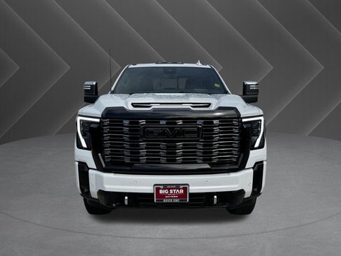Used 2025 GMC Sierra 2500 Denali Ultimate w/ Max Trailering Package AWD/4WD image 3