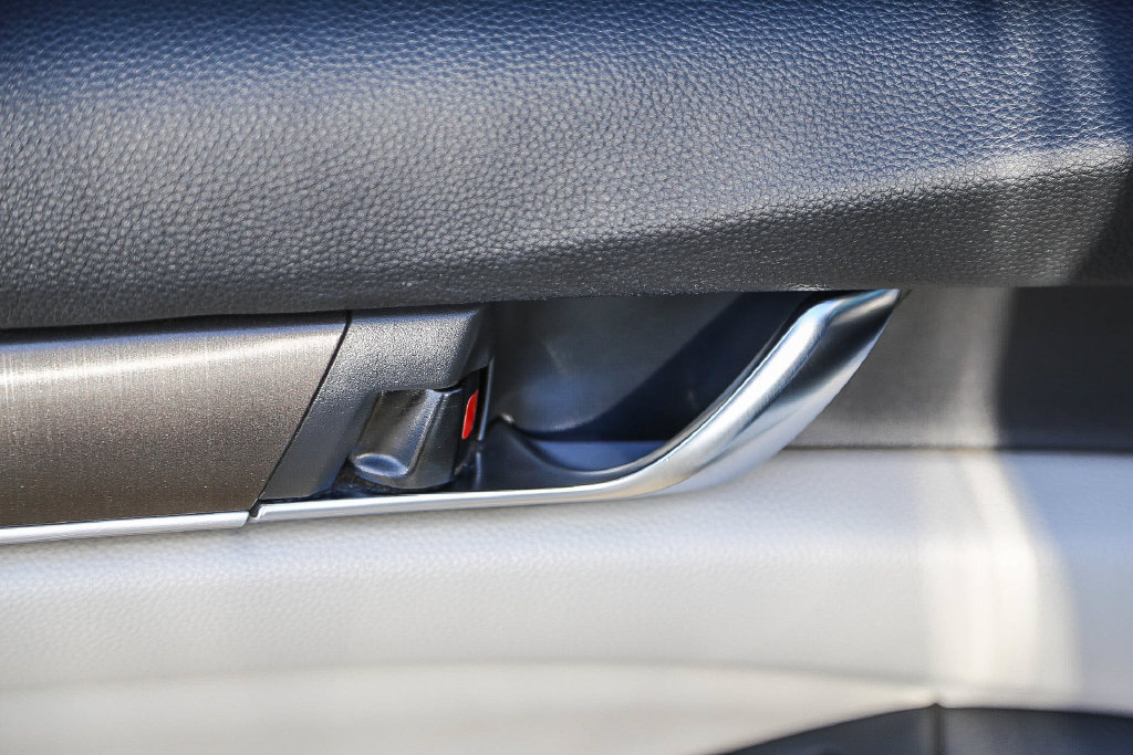 Used 2019 Honda Accord LX image 41
