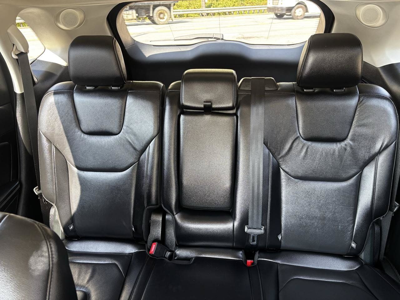 Used 2022 Ford Edge Titanium AWD/4WD image 17
